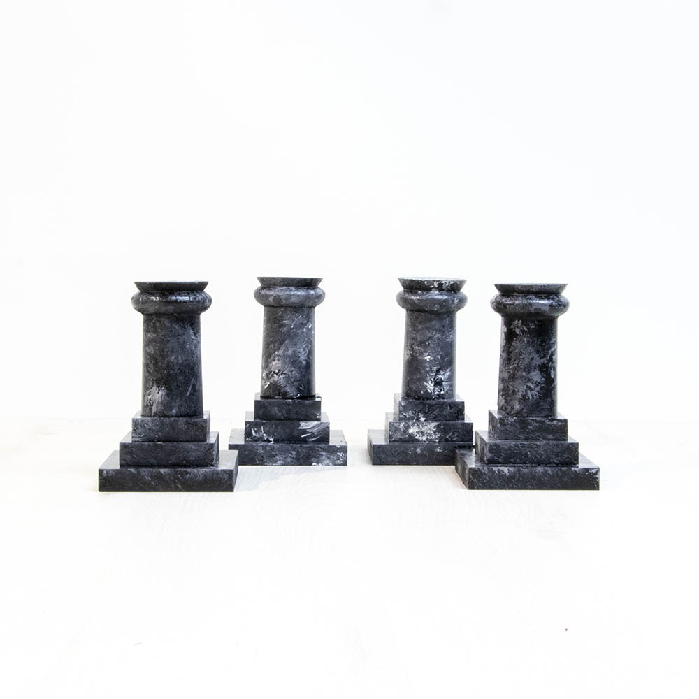 Pedestal mármol negro