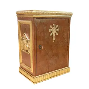 Sagrario con imitación a mármol y pan de oro