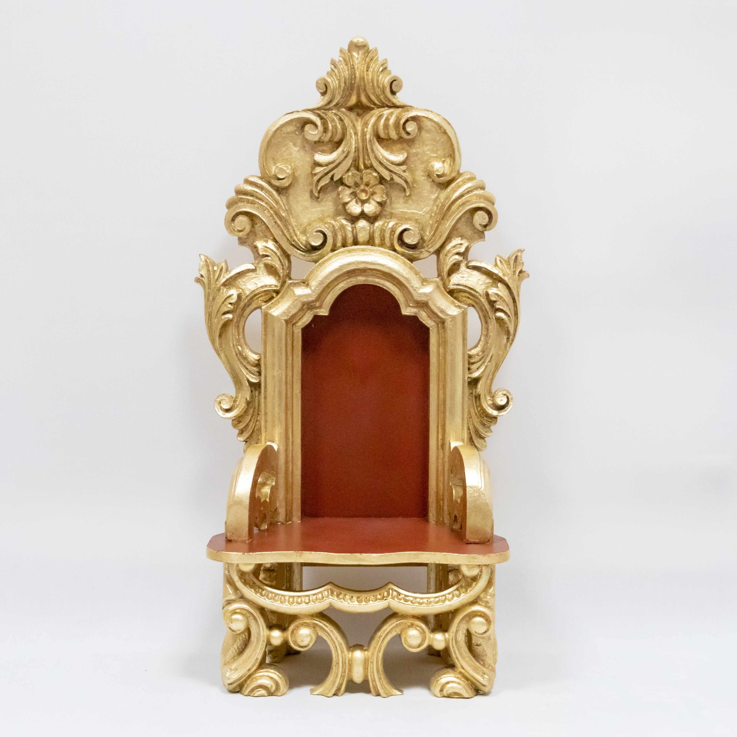 Sillón dorado para Niño Jesús